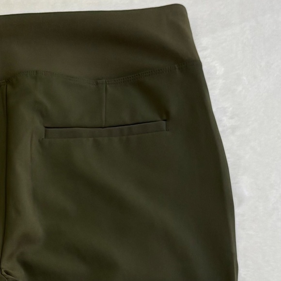 Kirkland Signature Ladies' Pull-On Ankle Pants, Side Zip Pockets Green Large NWT - Picture 7 of 15
